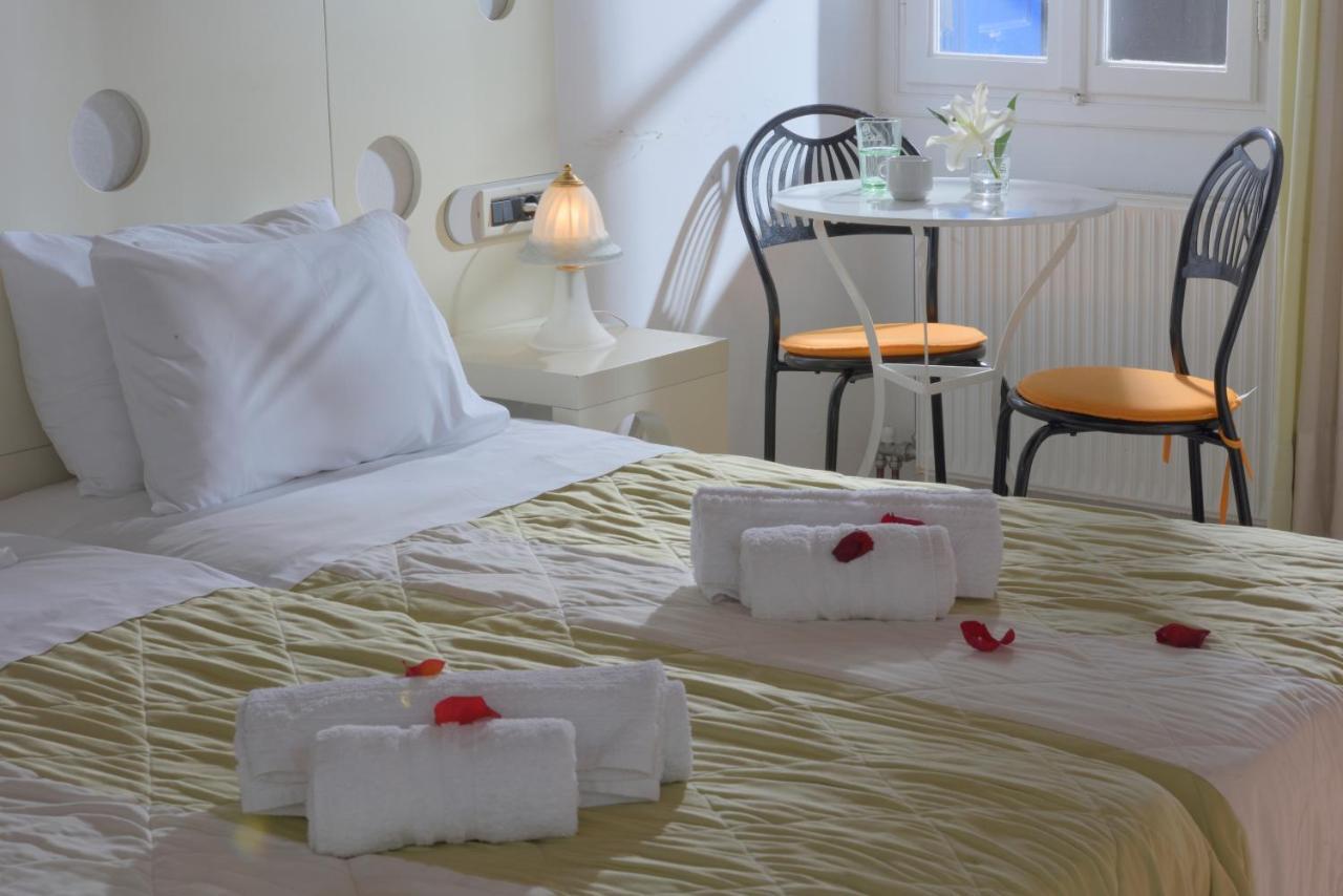 Adonis Rooms Playa Playa Kalo Livadi Exterior foto