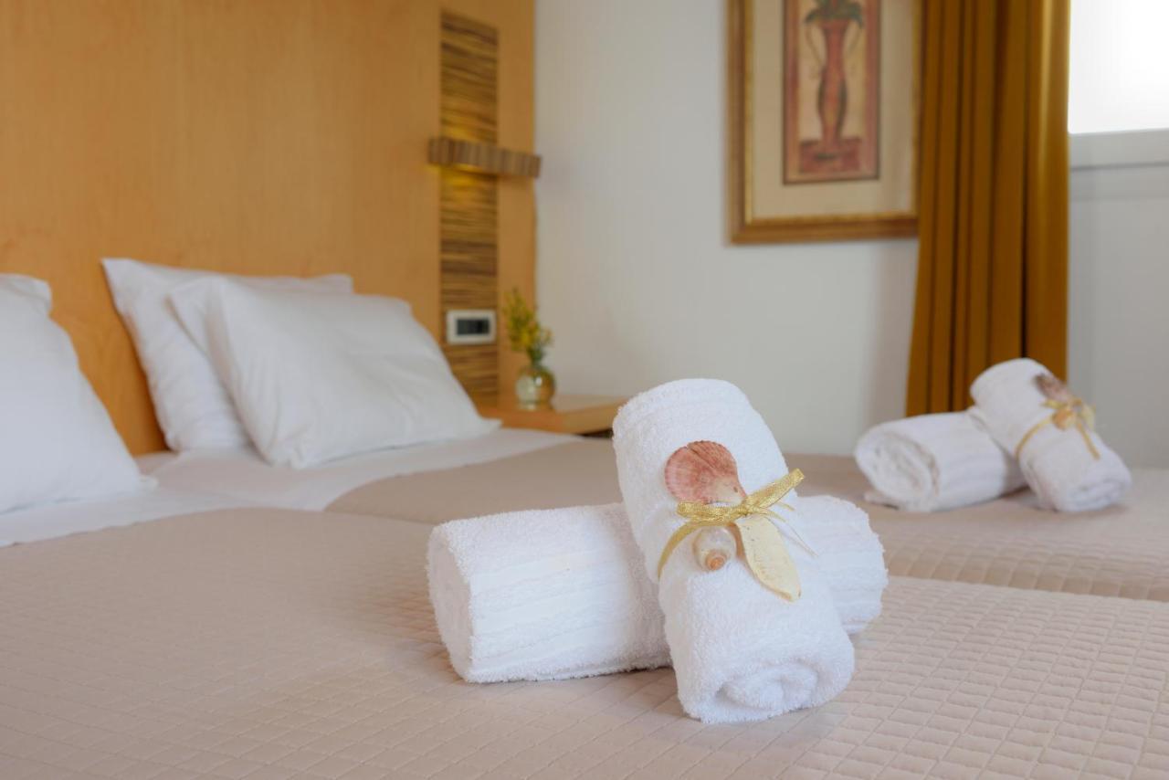 Adonis Rooms Playa Playa Kalo Livadi Exterior foto